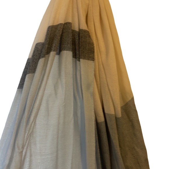 Lightweight shawl or scarf H&M - Picture 2 of 5